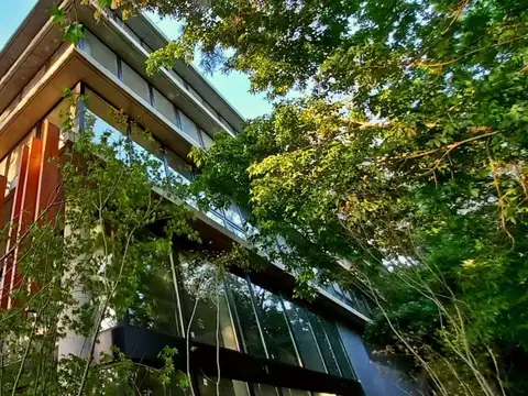 OFICINA EN ALQUILER :: THAYS PARQUE LELOIR :: 40m2 + balcón