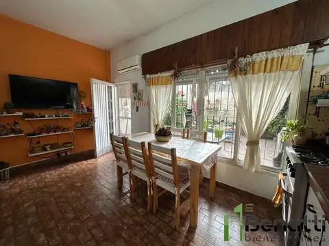 Depto Tipo Casa en Venta de 4 ambientes