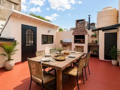 PH tipo casa 4 ambientes sin expensas terraza parrilla Flores