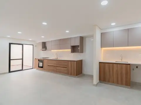 PH tipo casa 4 ambientes sin expensas terraza parrilla Flores