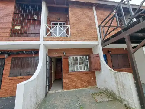 VENTA DE TRIPLEX EN MAR DEL TUYU