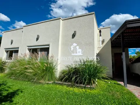 Casa en Venta en Countries y Barrios Cerrados en Pilar, USD 225.000