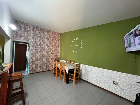 Casa 3 ambientes con 1 baño