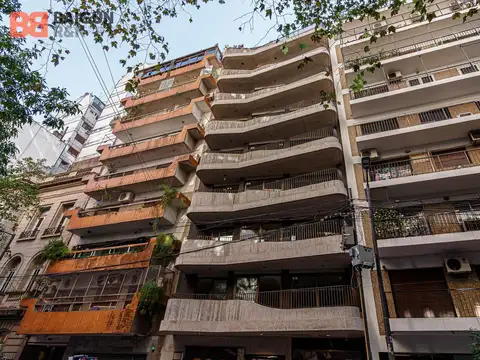 3 ambientes con cochera en venta en Palermo