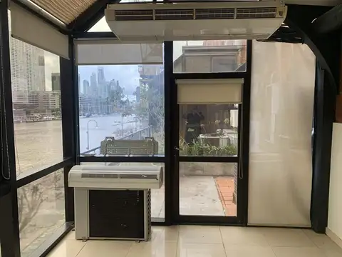 Oficina en Alquiler al Este