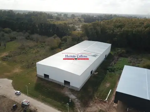 EXCELENTE NAVE DE 3500 M² EN EL PARQUE INDUSTRIAL DE MERLO
