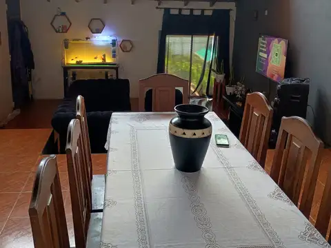 Depto Tipo Casa 4 ambientes con 2 baños