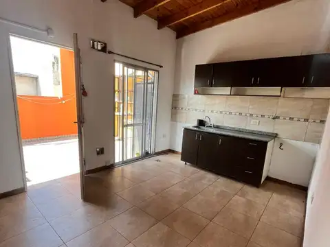 DPTO. SOBRE AV. 3 AMB. PLANTA ALTA