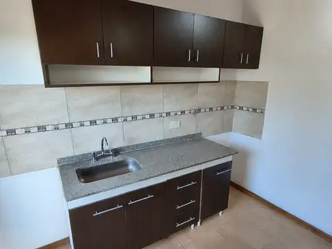 Departamento 3 ambientes con 1 baño