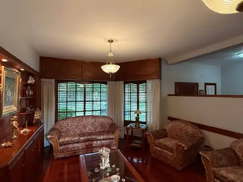 Casa en Venta en Lujan, USD 230.000