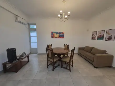 Depto Tipo Casa en Venta en Monte Castro, USD 86.000