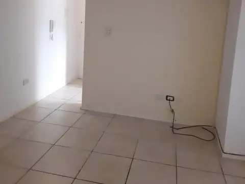 Depto Tipo Casa 4 ambientes con 1 baño