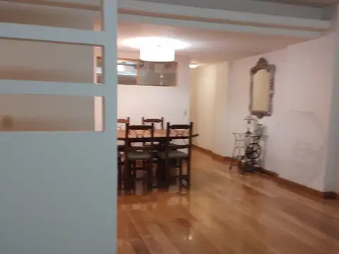 Departamento 5 ambientes con 2 baños