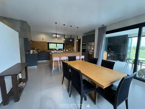 EXCELENTE CASA EN SAN ISIDRO LABRADOR