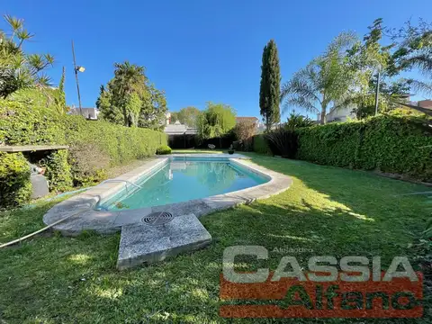 Terreno en Venta 20  mts Fondo
