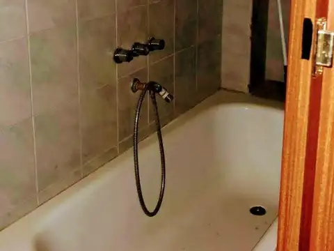 Casa en Venta con 5 cocheras