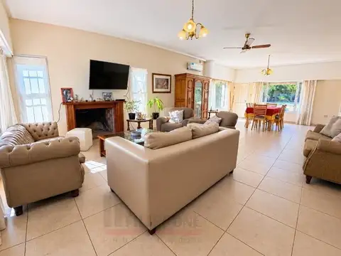 Casa en Venta en Bahía Blanca, USD 340.000