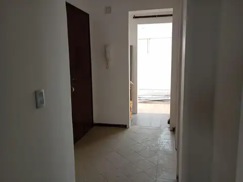 Depto Tipo Casa 4 ambientes con 2 baños