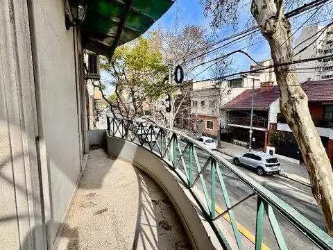 Depto Tipo Casa en Venta 50 años