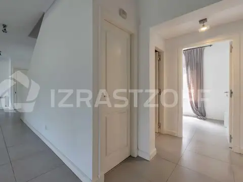 Duplex en Farm Club con vista al lago, 3 dormitorios, playroom y escritorio