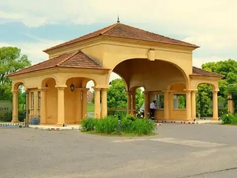 Terreno en Venta en Los Alcanfores, USD 90.000