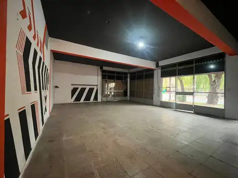 VENTA LOCAL COMERCIAL EN ZONA TRANSITADA BURZACO