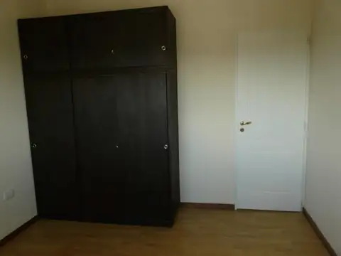 Departamento en Alquiler en República De La Sexta, $ 430.000