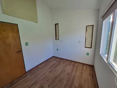Casa en Alquiler con 1 cochera