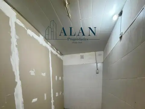 DEPOSITO 190 M2