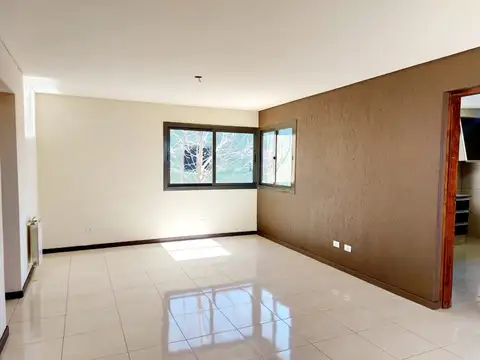 Departamento en Alquiler en Maipu, $ 850.000