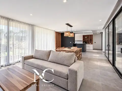 Casa en Venta en Pinamar, USD 545.000