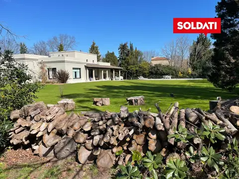 Casa en venta en Altos de Pilar- una planta - refaccionada