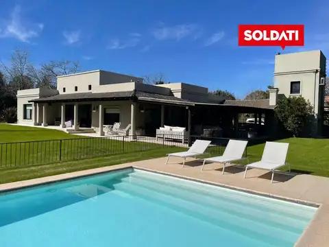 Casa en venta en Altos de Pilar- una planta - refaccionada