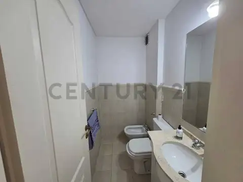 Departamento en Alquiler con 1 cocheras