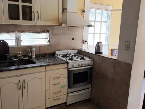 Depto Tipo Casa 3 ambientes con 1 baño