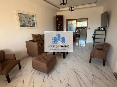 Casa 5 ambientes con 1 baño