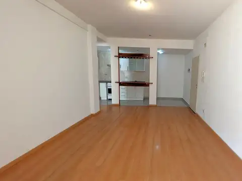 ALQUILER FLORES 2 AMB. BALCON A 2 CUADRAS DEL SUBT