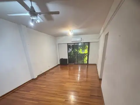 Guayra 2300, Piso 3