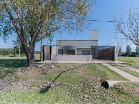 Chacras de Vera 5833 5800