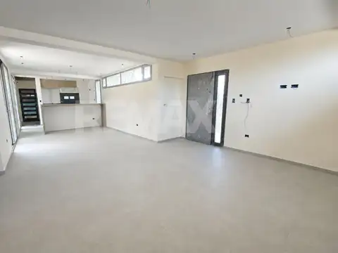 Casa en Venta en Centenario, USD 350.000