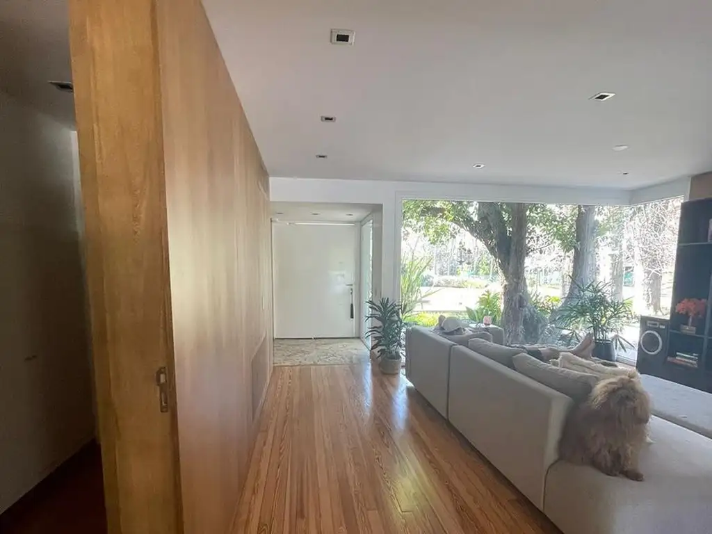 Casa en Venta en Abril Club De Campo