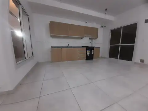 Departamento en Alquiler en Coronel Dorrego, $ 850.000