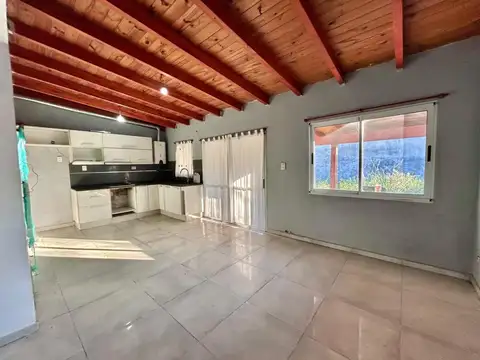 La Carolina, el Aguribay 6300, un dormitorio, patio amplio.