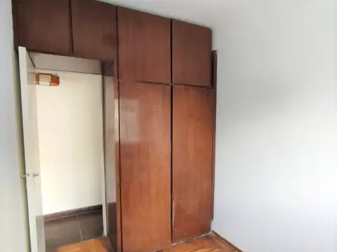 Jose P Varela 3400, Piso 2