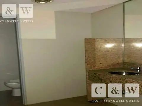 Oficina en Alquiler con 2 cocheras