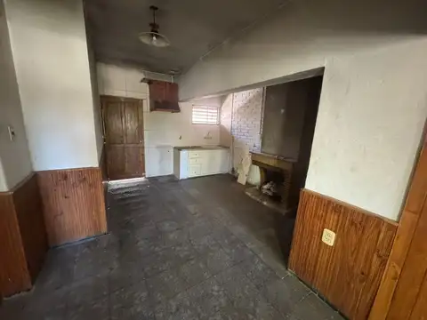 Casa 4 ambientes con 1 baño