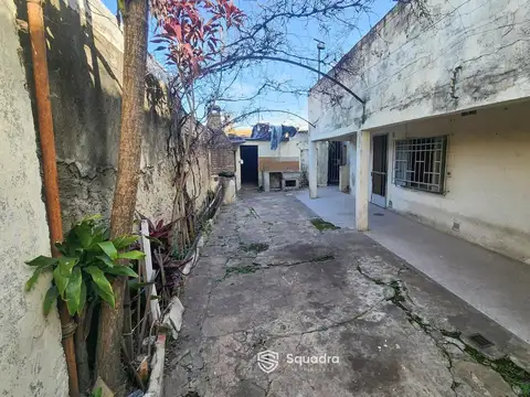 Casa 4 ambientes con 1 baño