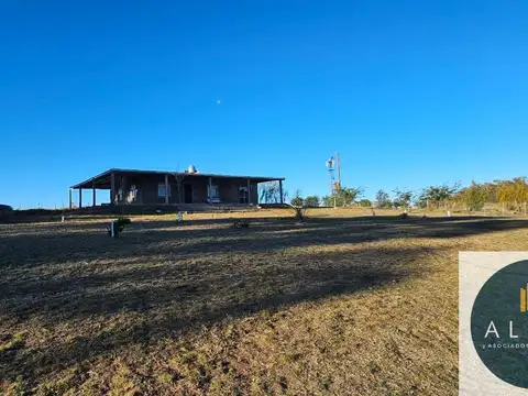 Casa quinta en venta de 2370m2 ubicado en Punta Alta