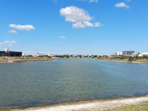 Terreno en Venta en San Sebastian, USD 78.000