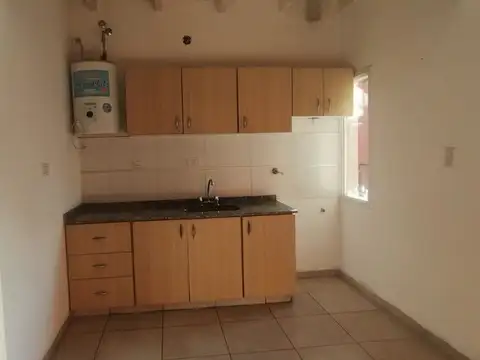 Depto Tipo Casa 3 ambientes con 1 baño
